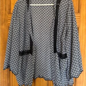 NY Collection Black and White Patterned Cardigan